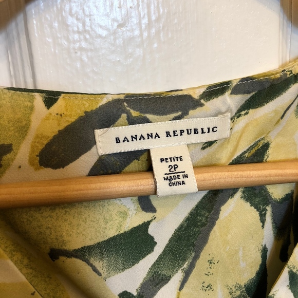Banana Republic Palm Print Blouse - Picture 2 of 4